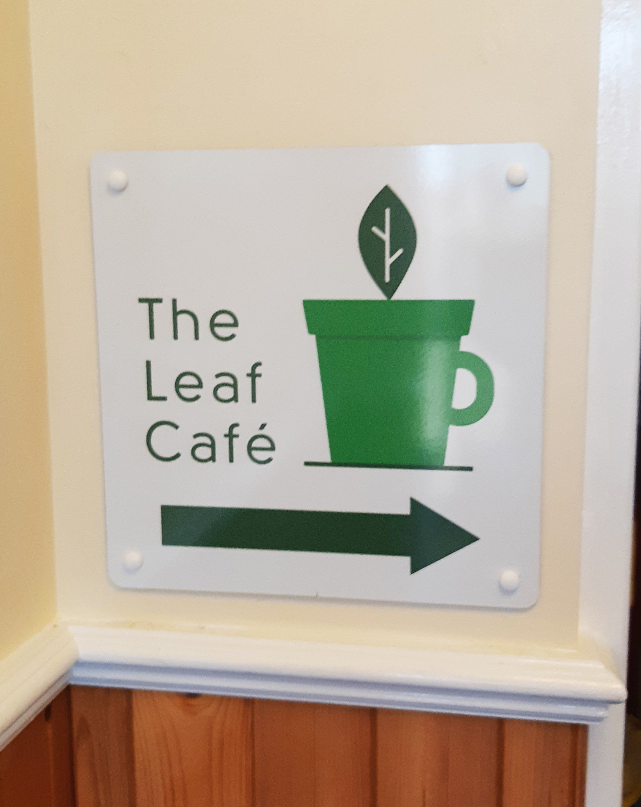 The-Leaf-Cafe-Sign2